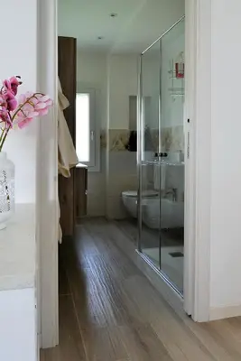 Bagno di La Collina del Poeta