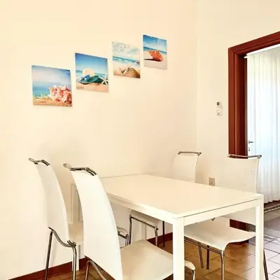 Villa Bianca - Carraro Immobiliare - Family Apartments