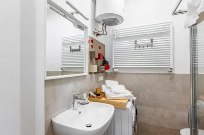 Bagno di GuestHost - Padova Central and Functional Studio!