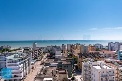 Vista generica sul mare o vista sul mare dall'interno dell'appartamento
