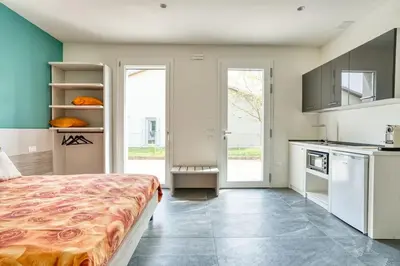 Cucina o angolo cottura di monolocale incantevole