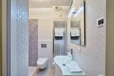 Bagno di Mini suite fronte mare piazza Mazzini