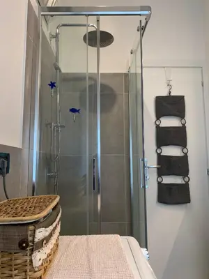 Bagno di Appartamento Jesolo Piazza Drago