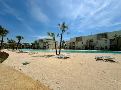 Piscina di Residence Wave Island - Carraro Immobiliare - Family Apartments o nelle vicinanze