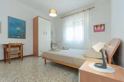 Letto o letti in una camera di Jesolo Lido Free Parking - 4 Guests - Near Beach - app 2