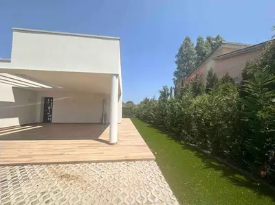 Giardino di Villa Garbisa al Lido di Venezia