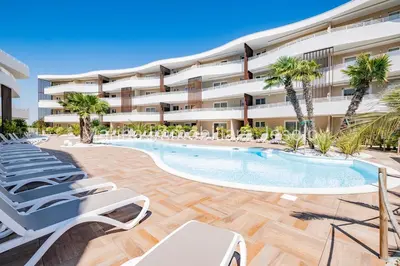 Piscina di Baia Bianca o nelle vicinanze