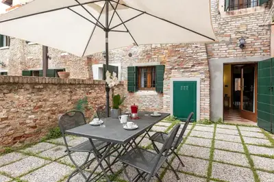 Patio o area all'aperto di Garden Houses
