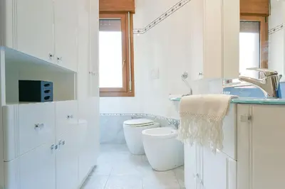 Bagno di QUEEN HOME Isabel