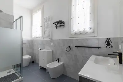 Bagno di Ca' Dandy Large by WelcHome