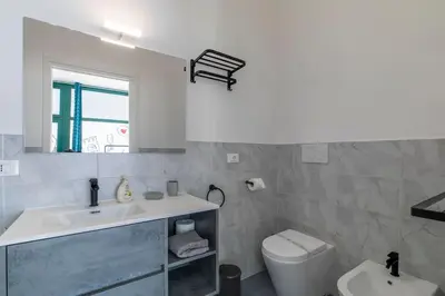 Bagno di Ca' Dandy Small by WelcHome