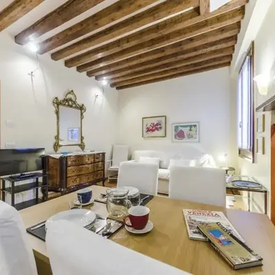 Andreina Home