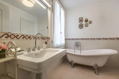 Bagno di Palazzina Canal
