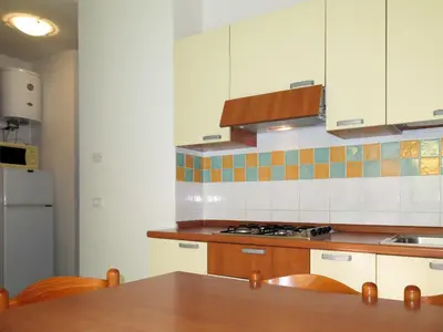 Cucina o angolo cottura di Apartment Solmare-11 by Interhome