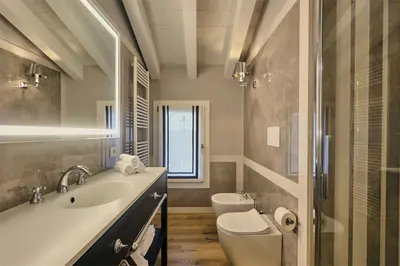 Bagno di Casa Pierdonà