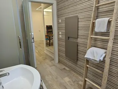 Bagno di Luxury Apartments Riva Vena VISTA CANALE