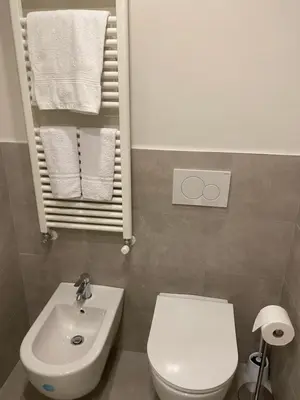 Bagno di Ross' house 1