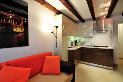 Cucina o angolo cottura di Palace La Vida Apartments by Wonderful Italy