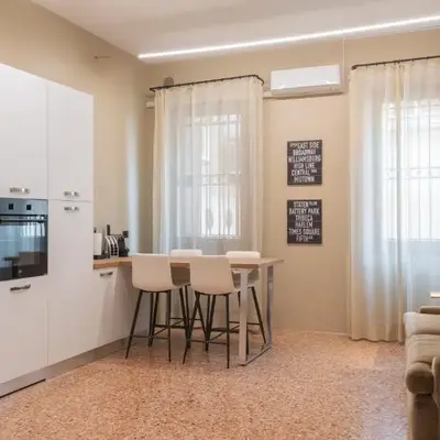 R Gardenia House