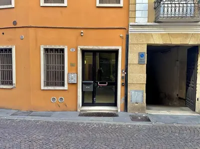 Facciata o entrata di Bilocale Di Lusso Centro Storico zona Verdi