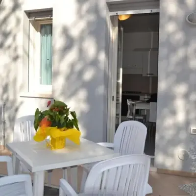 Modern downtown flat near the beach