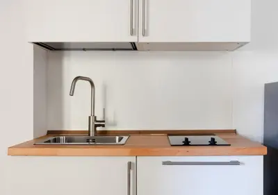 Cucina o angolo cottura di Fully Furnished Pink Apartment 2