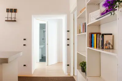 Biblioteca nell'appartamento
