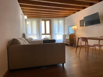 TV o dispositivi per l'intrattenimento presso YPA Arco 3