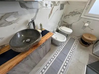 Bagno di Appartamento moderno Netflix & Free Parking