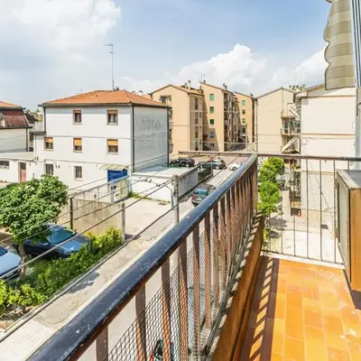 Cozy Apartment near Venice with Balcony!