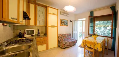 Cucina o angolo cottura di Two-Bedroom Apartment Rosolina Mare near Sea 12