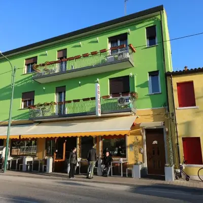 GreenColors Hotel