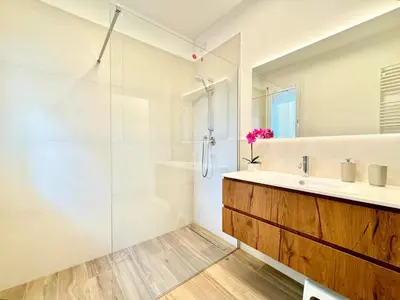 Bagno di Sun Village-Nuovissimo Appartamento in Residence con piscina -Lido di Jesolo Piazza Aurora