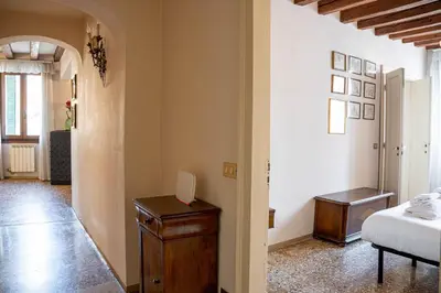 Letto o letti in una camera di Gorgeous apartment St. Mark square by Ca-Sa Check