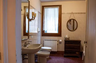 Bagno di Gorgeous apartment St. Mark square by Ca-Sa Check