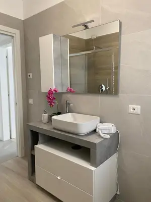 Bagno di House of Flowers