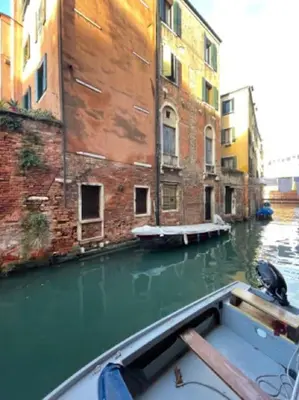 Vista sul fiume nelle vicinanze dell'appartamento