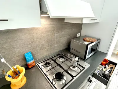 Cucina o angolo cottura di Casa indipendente, 500 m dal mare, Wifi, free park