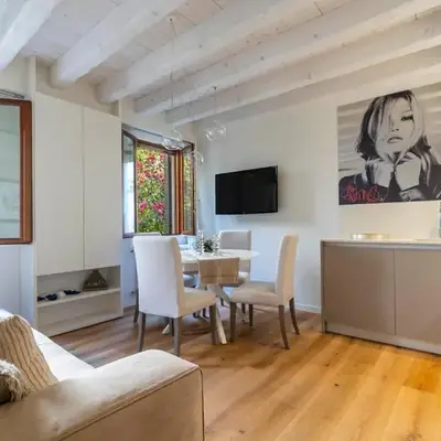 Angel's Luxury House
