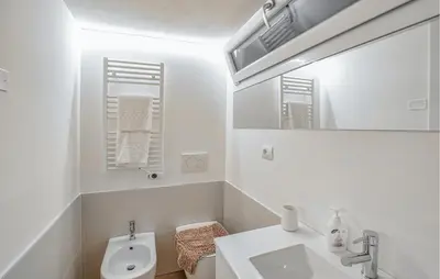 Bagno di Awesome Home In Montebelluna With Wifi