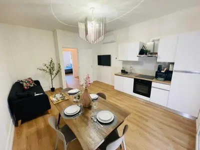 Cucina o angolo cottura di Appart ristrutturato con 3 camere da letto, 2 bagni e Terrazza