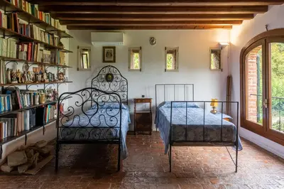 Letto o letti in una camera di Old Well Country mansion 3200SquareFeet