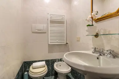 Bagno di Zero Stairs + Canal View