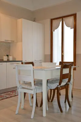 Cucina o angolo cottura di Spazioso e lussuoso appartamento