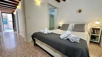 Letto o letti in una camera di City Apartments Salute-Accademia