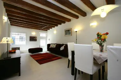 Area soggiorno di City Apartments Salute-Accademia