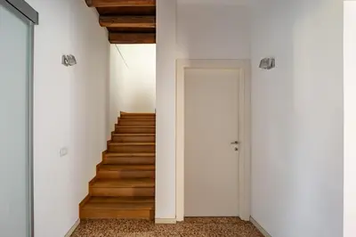 Planimetria di Beautiful Villa With Garden and Private Parking!