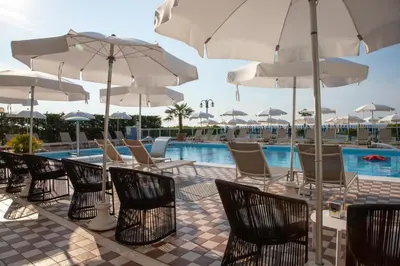 Piscina di Hotel Mirafiori o nelle vicinanze