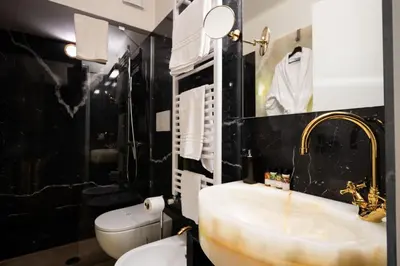 Bagno di Lemon House