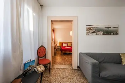 Area soggiorno di QUEEN HOME Carlotta